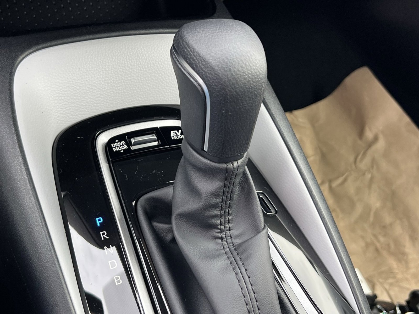 New 2026 Toyota Corolla SE AWD/4WD image 17