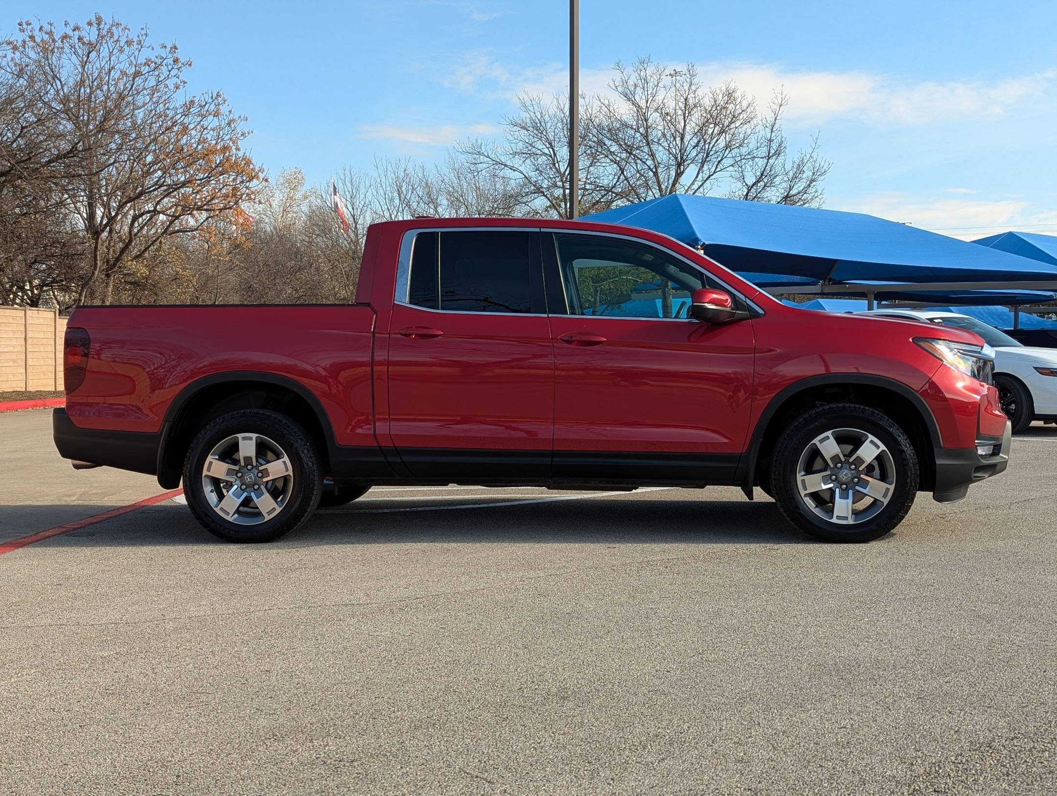 Used 2025 Honda Ridgeline RTL image 3