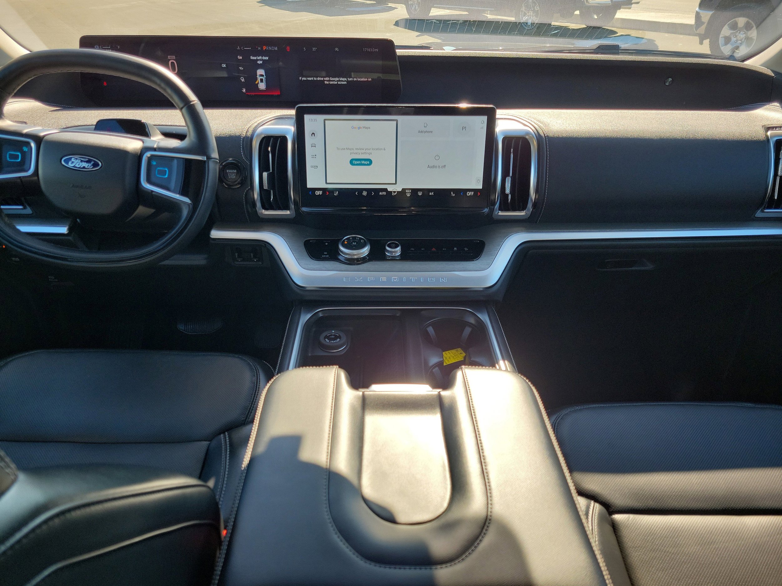 Certified 2025 Ford Expedition Max Platinum image 18