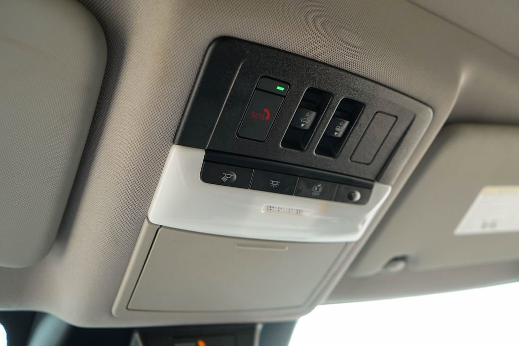 Used 2021 Nissan Rogue Platinum FWD image 33