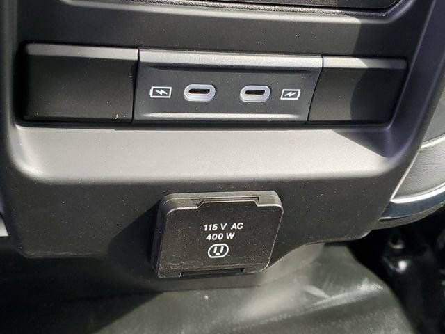 New 2026 RAM 2500 Big Horn AWD/4WD image 12