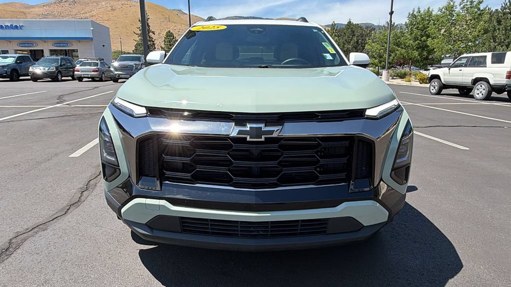 Used 2025 Chevrolet Equinox ACTIV AWD/4WD image 8