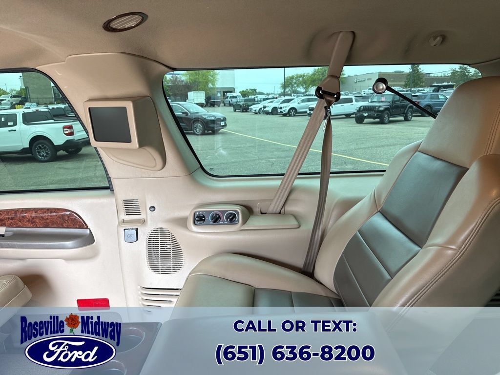 Used 2004 Ford Excursion XLT AWD/4WD image 17