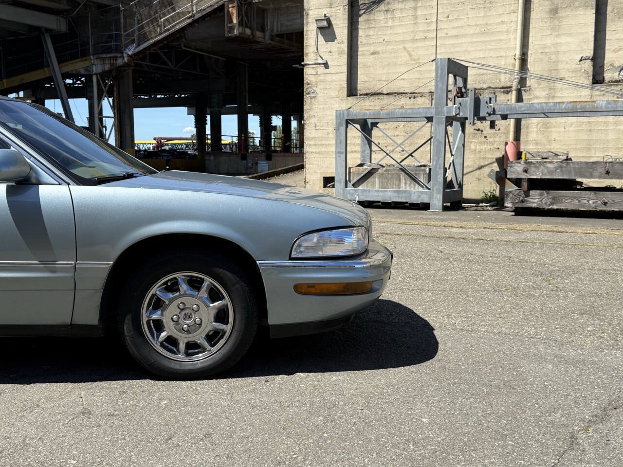 Used 2004 Buick Park Avenue w/ Prestige Feature Package FWD image 22