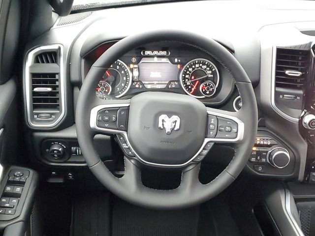 New 2026 RAM 1500 4x4 Crew Cab image 7