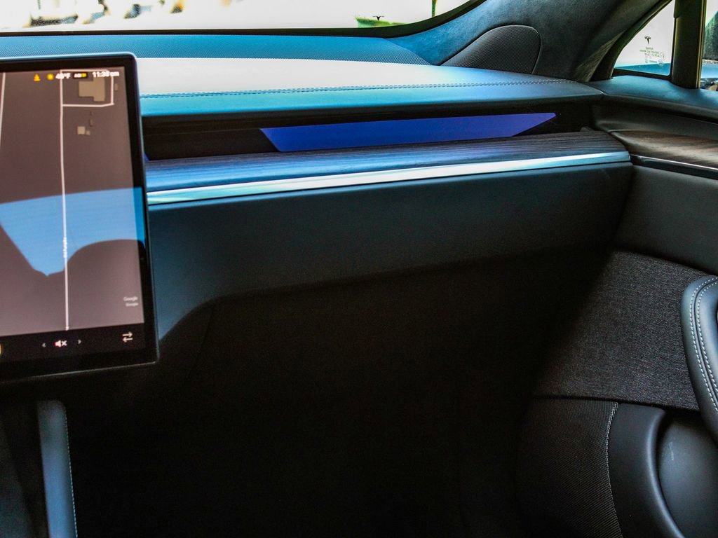 Used 2023 Tesla Model S Standard Range image 18