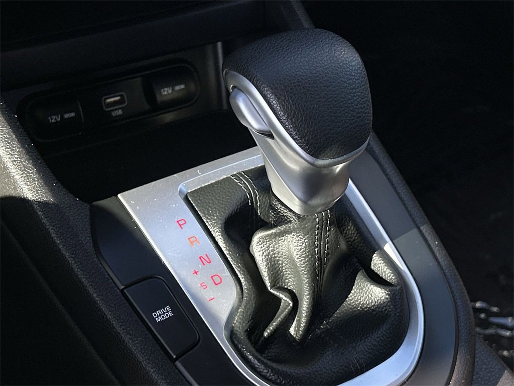 Used 2023 Kia Forte LXS image 15