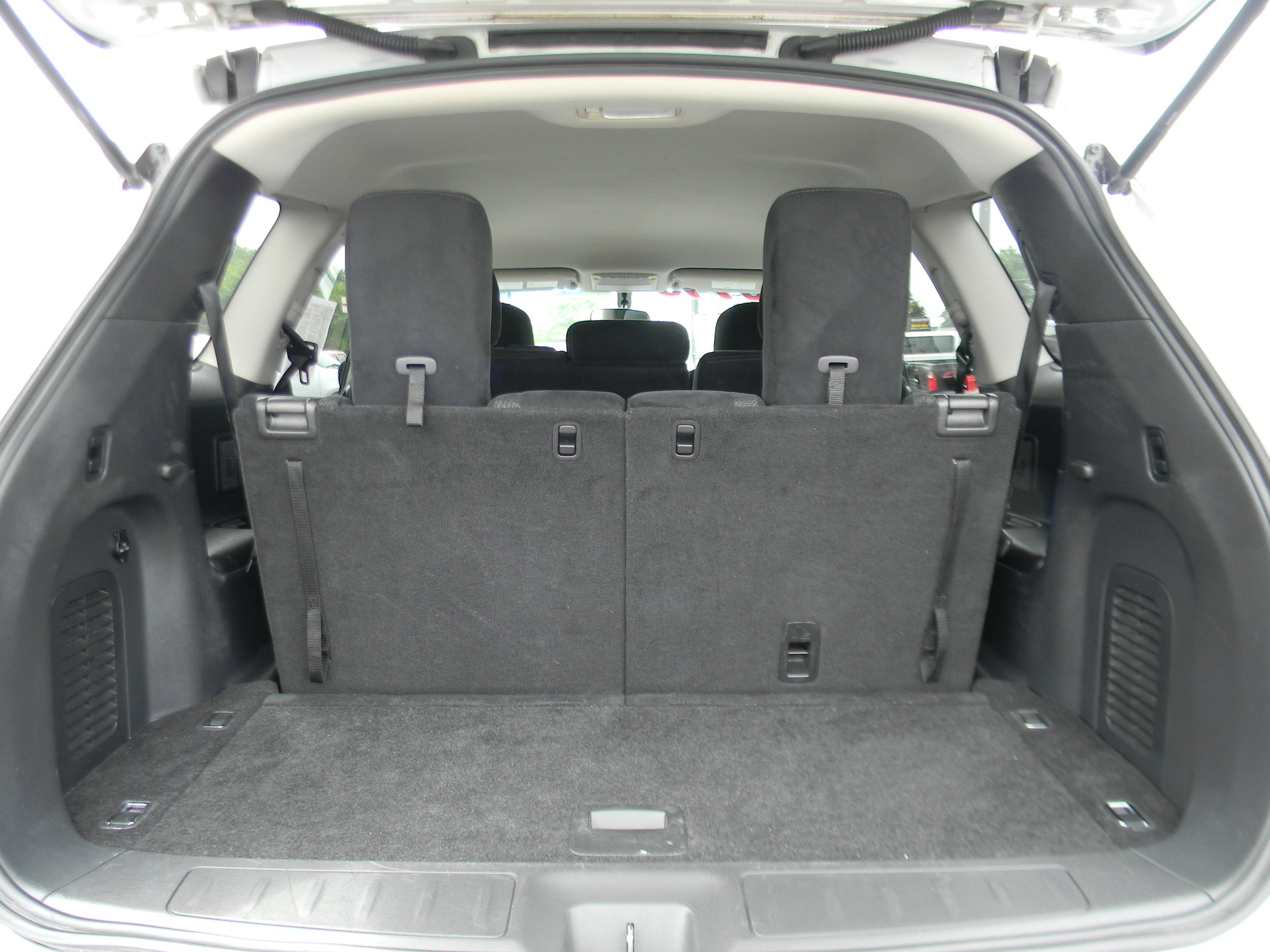 Used 2016 Nissan Pathfinder S FWD image 12