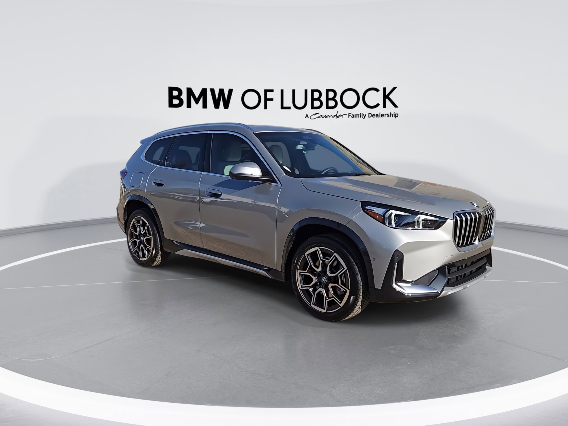 New 2026 BMW X1 xDrive28i w/ Technology Package AWD/4WD image 2