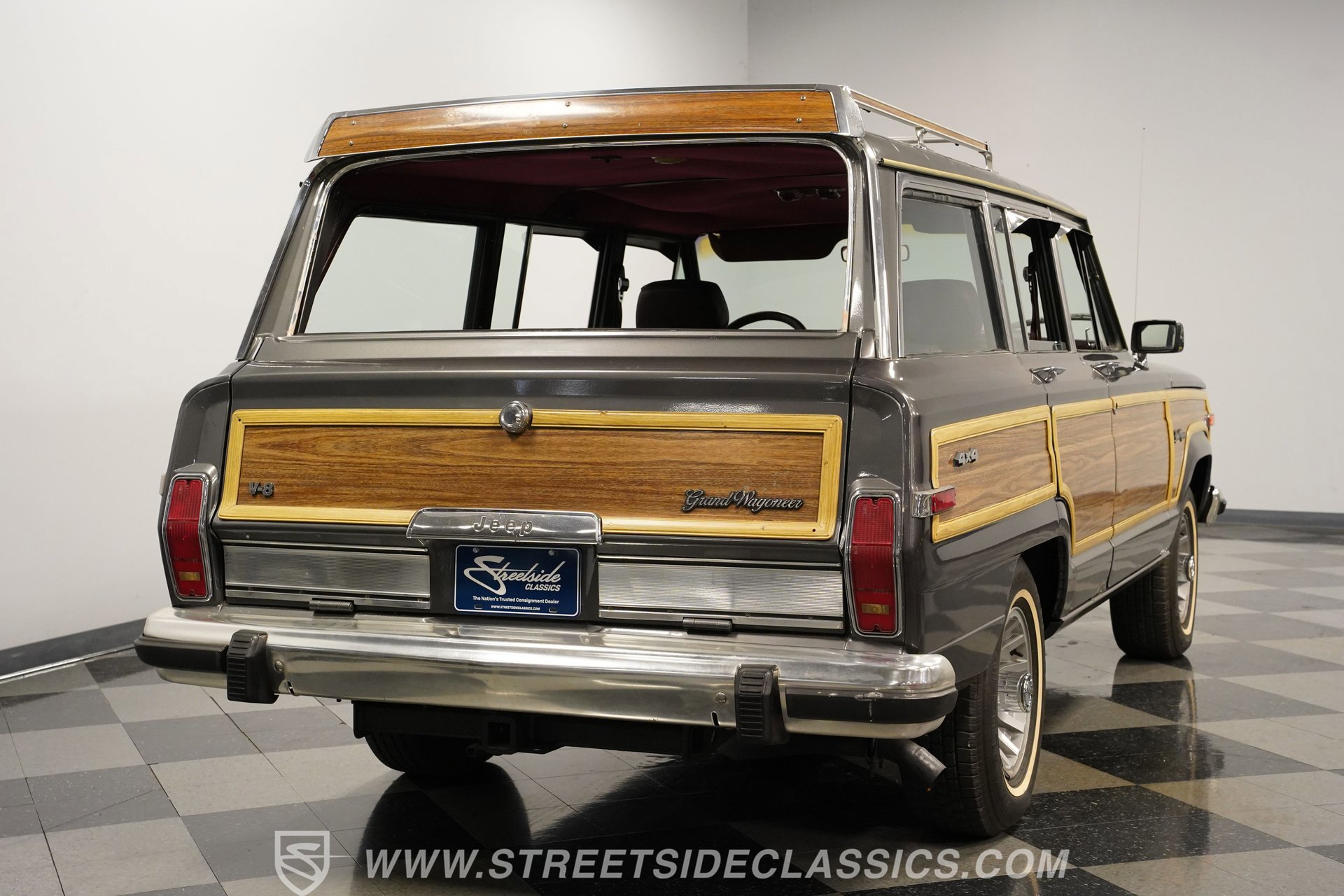 Used 1988 Jeep Grand Wagoneer image 11