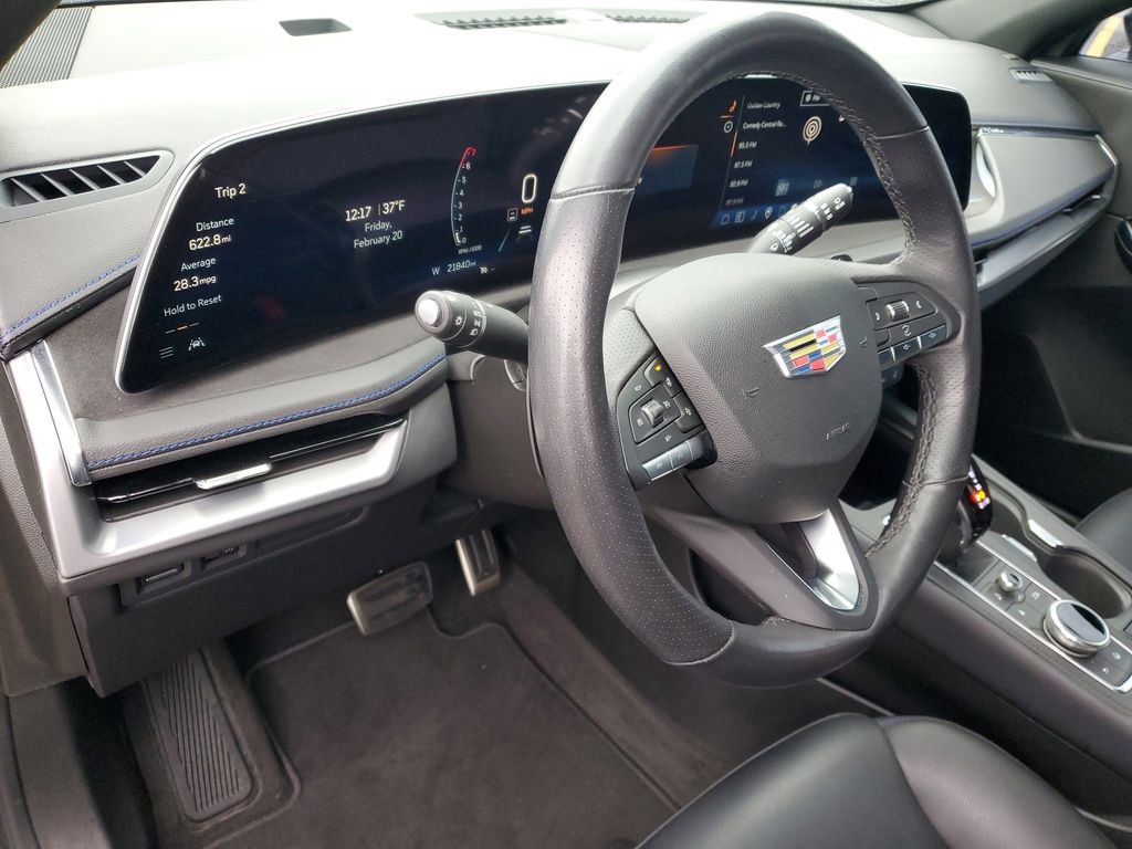 Certified 2024 Cadillac XT4 Sport w/ Cold Weather Package image 8