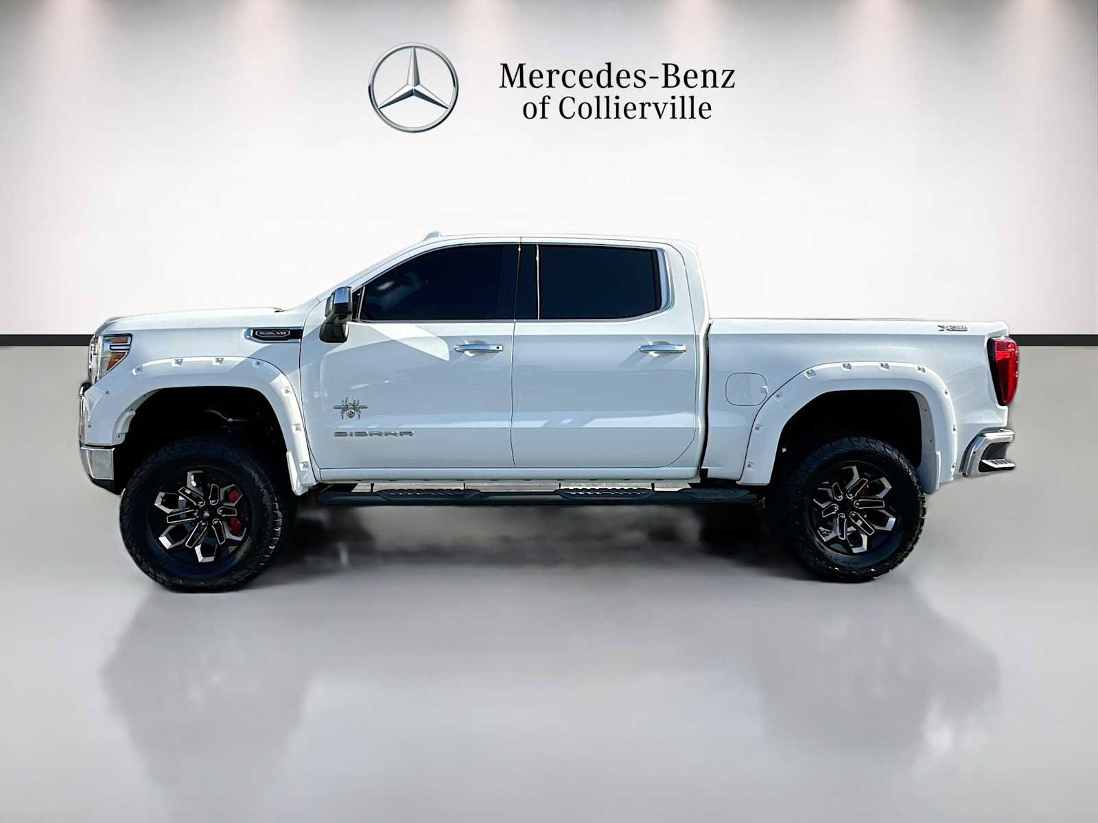 Used 2019 GMC Sierra 1500 SLT w/ SLT Premium Plus Package AWD/4WD image 8