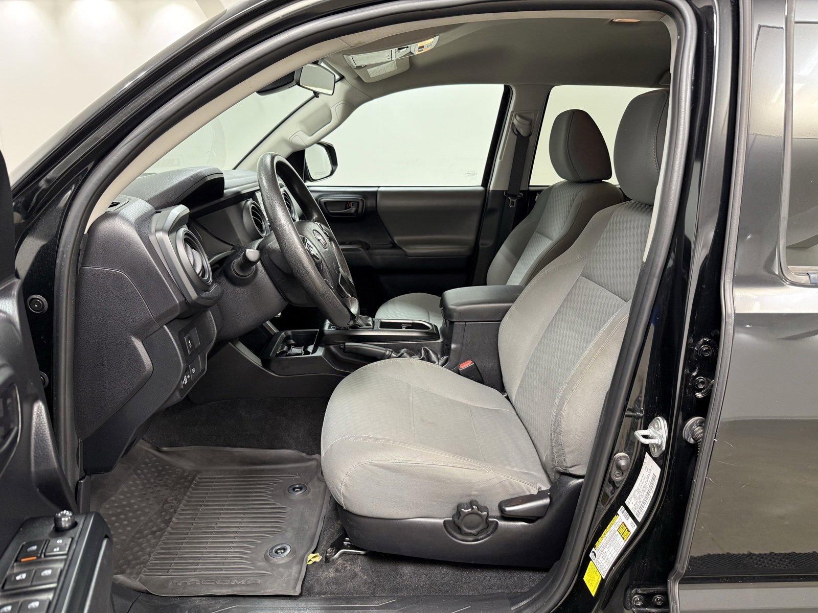 Used 2021 Toyota Tacoma SR image 15