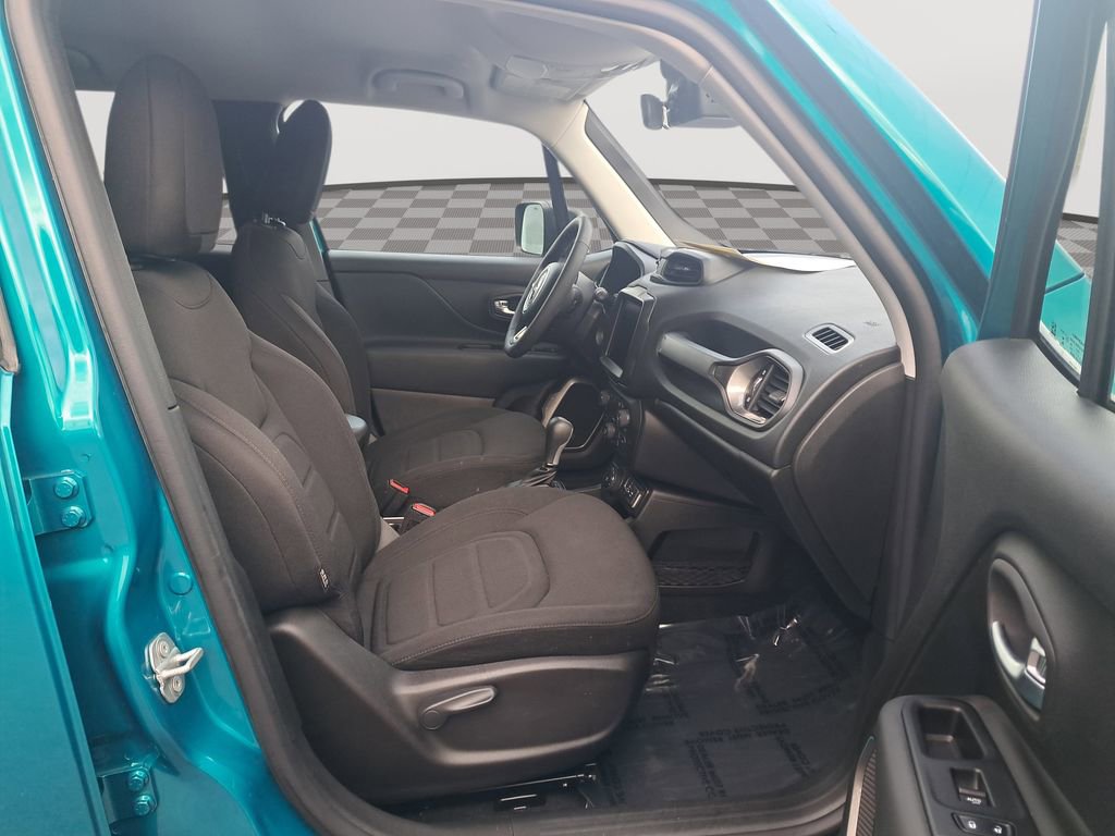 Used 2022 Jeep Renegade Latitude image 18