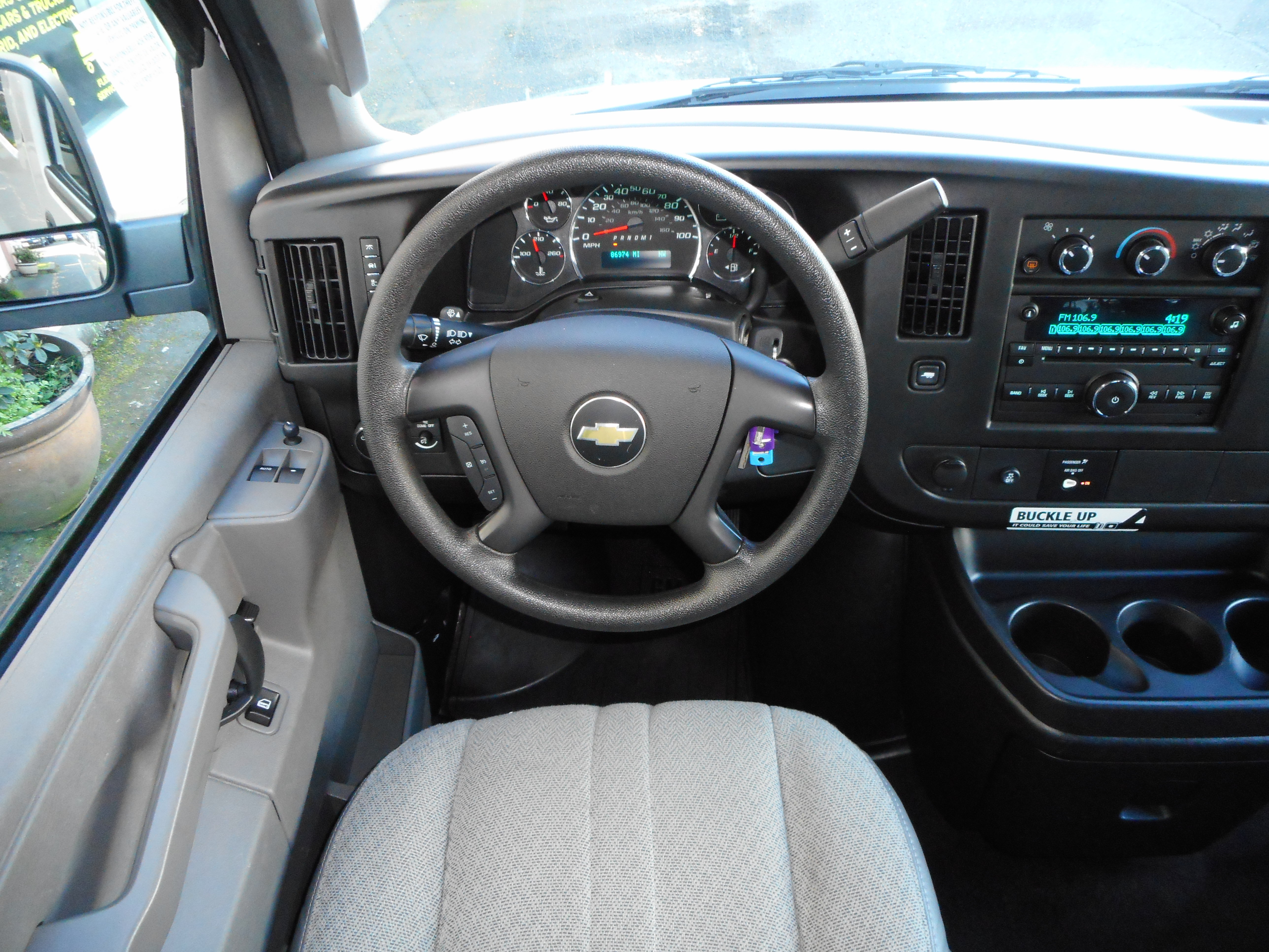 Used 2016 Chevrolet Express 3500 LT w/ LT Preferred Equipment Group RWD image 24