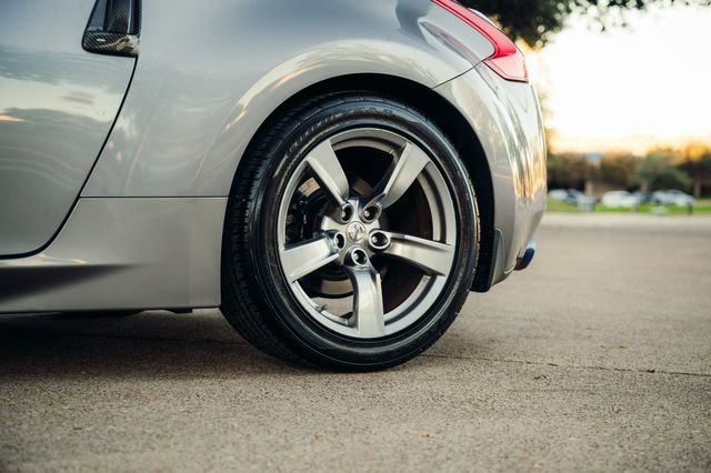 Used 2009 Nissan 370Z Coupe image 55