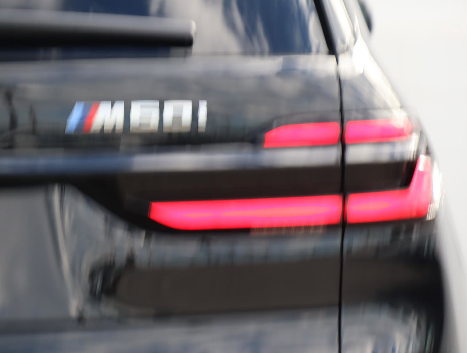 New 2026 BMW X7 M60i image 7