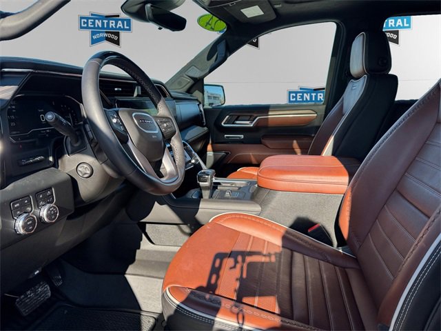 Used 2024 GMC Sierra 1500 Denali Ultimate image 9