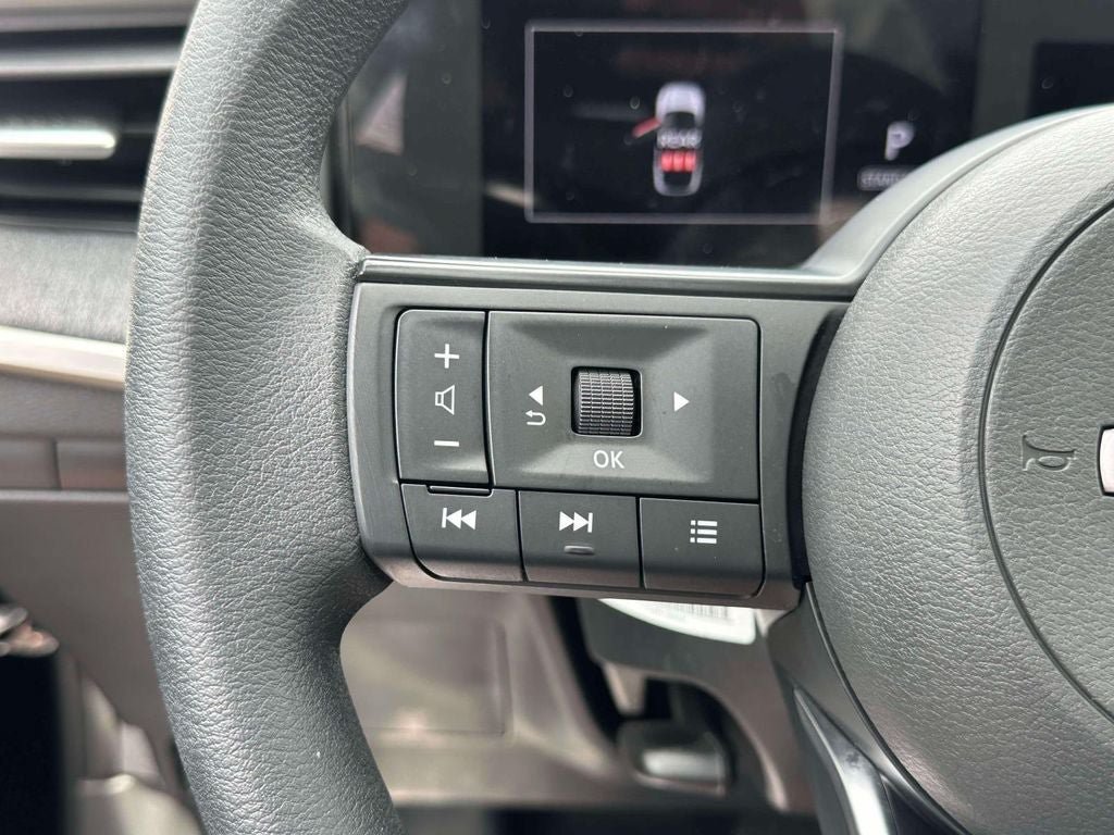 Used 2025 Nissan Kicks SV w/ SV Premium Package AWD/4WD image 18