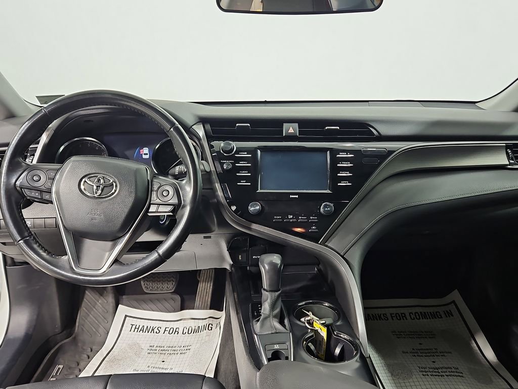Used 2020 Toyota Camry SE image 12