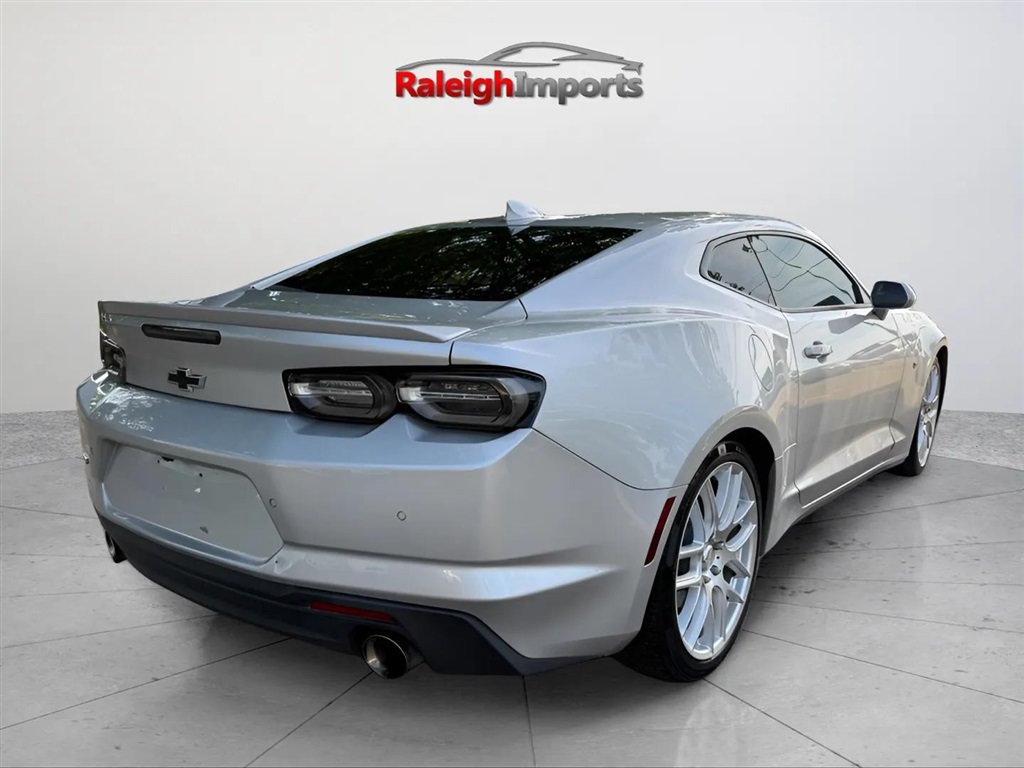 Used 2019 Chevrolet Camaro LT RWD image 5