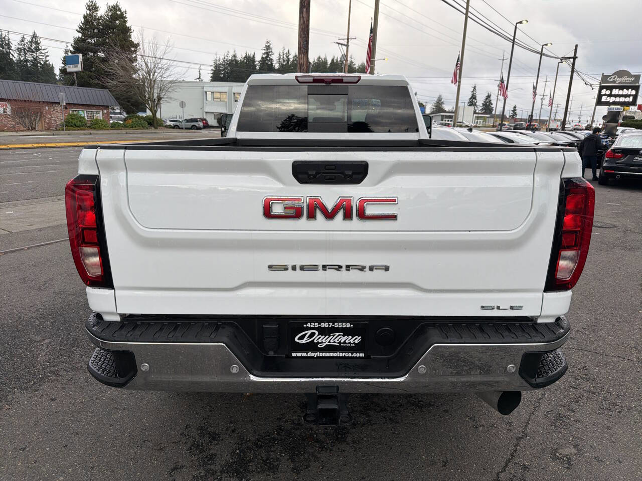 Used 2024 GMC Sierra 2500 SLE w/ SLE Value Package; image 5