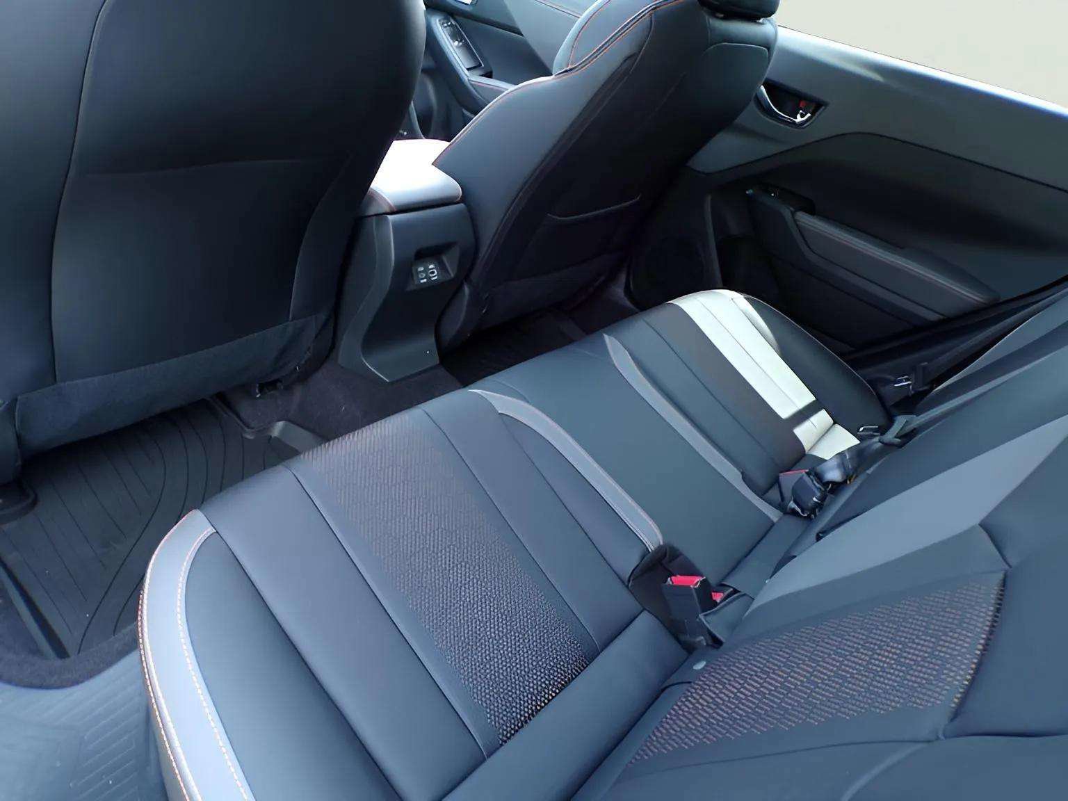 Certified 2025 Subaru Crosstrek 2.5i Limited image 16