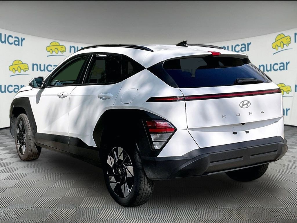 Used 2025 Hyundai Kona SEL AWD/4WD image 4