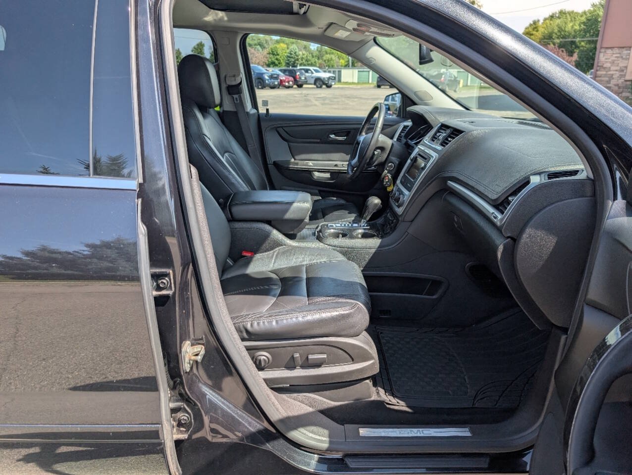 Used 2015 GMC Acadia SLT AWD/4WD image 11