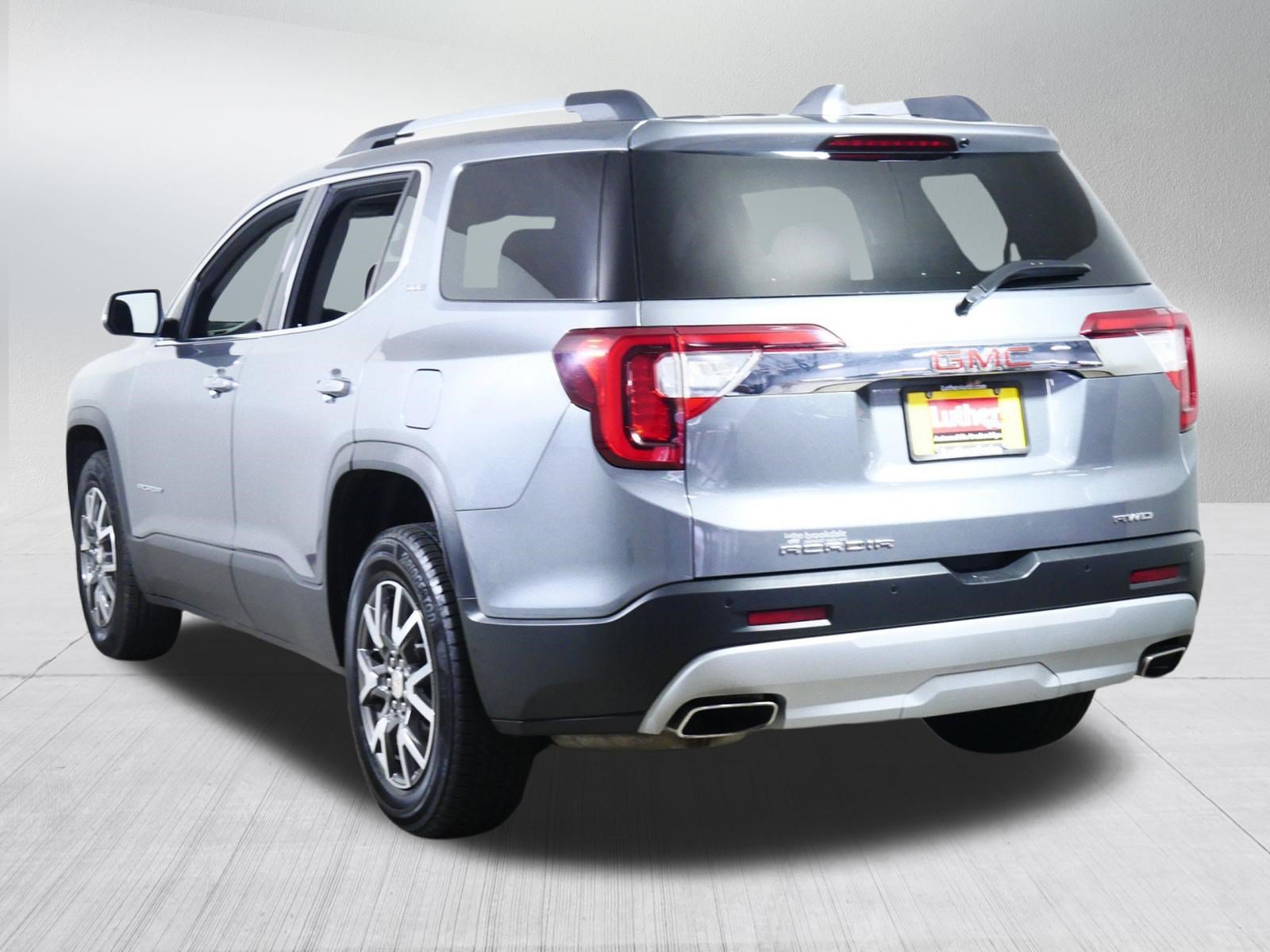 Certified 2021 GMC Acadia SLE w/ Driver Convenience Package AWD/4WD image 5