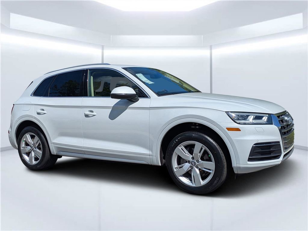 Used 2019 Audi Q5 2.0T Premium Plus w/ Premium Plus Package AWD/4WD image 2