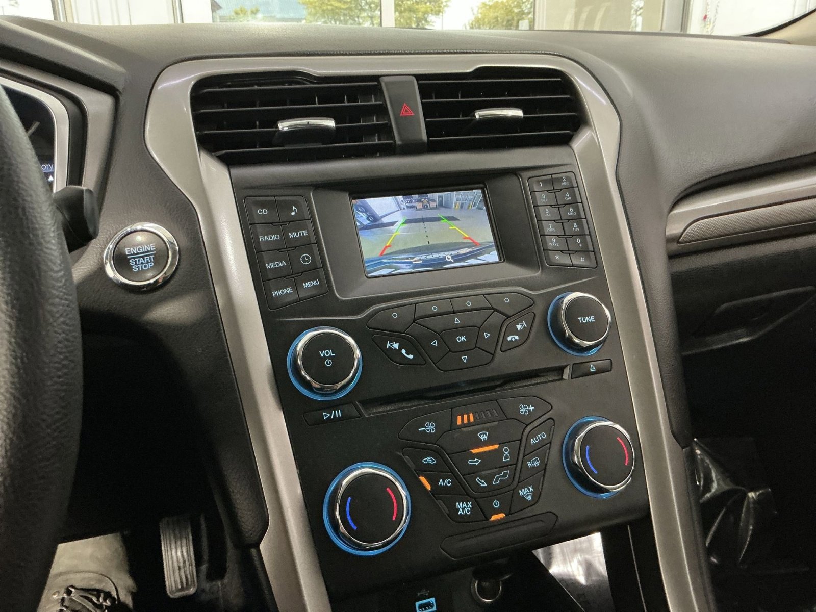 Used 2018 Ford Fusion S FWD image 20