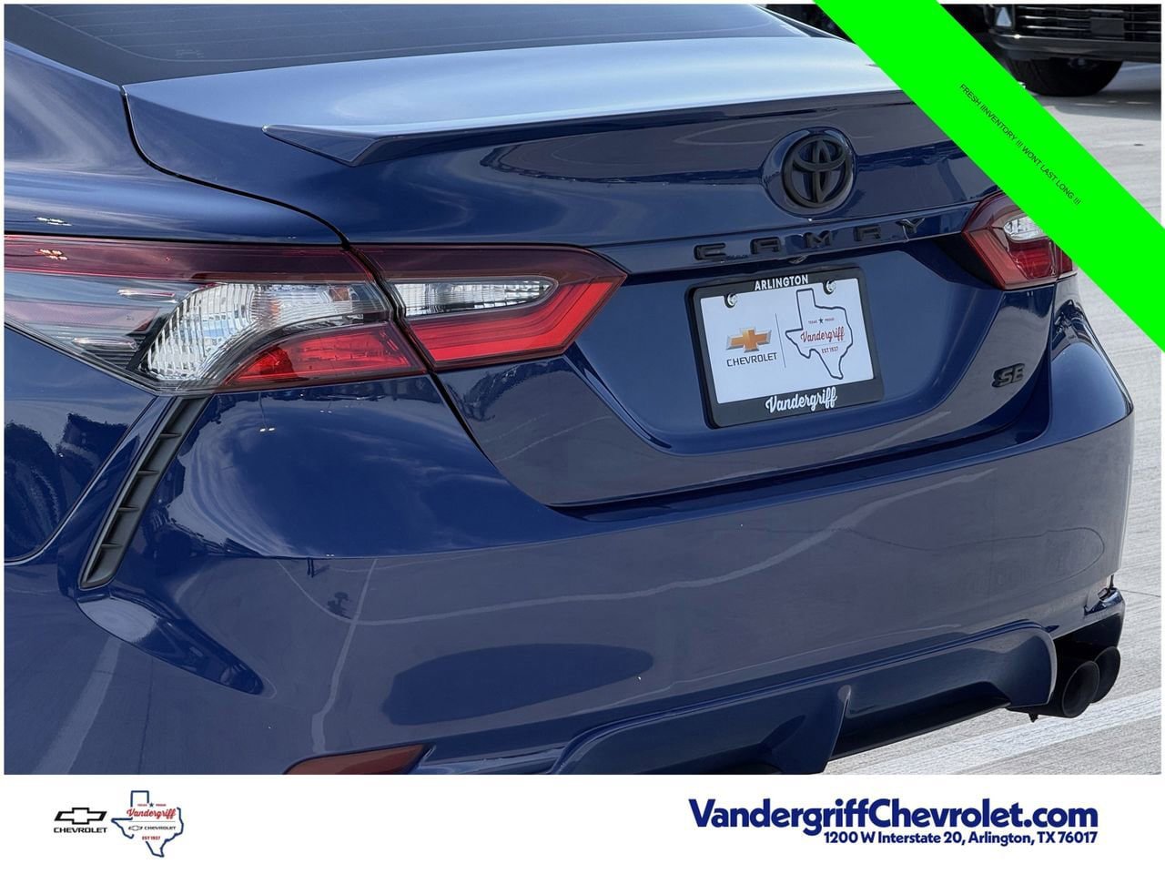 Used 2023 Toyota Camry SE w/ Convenience Package FWD image 6
