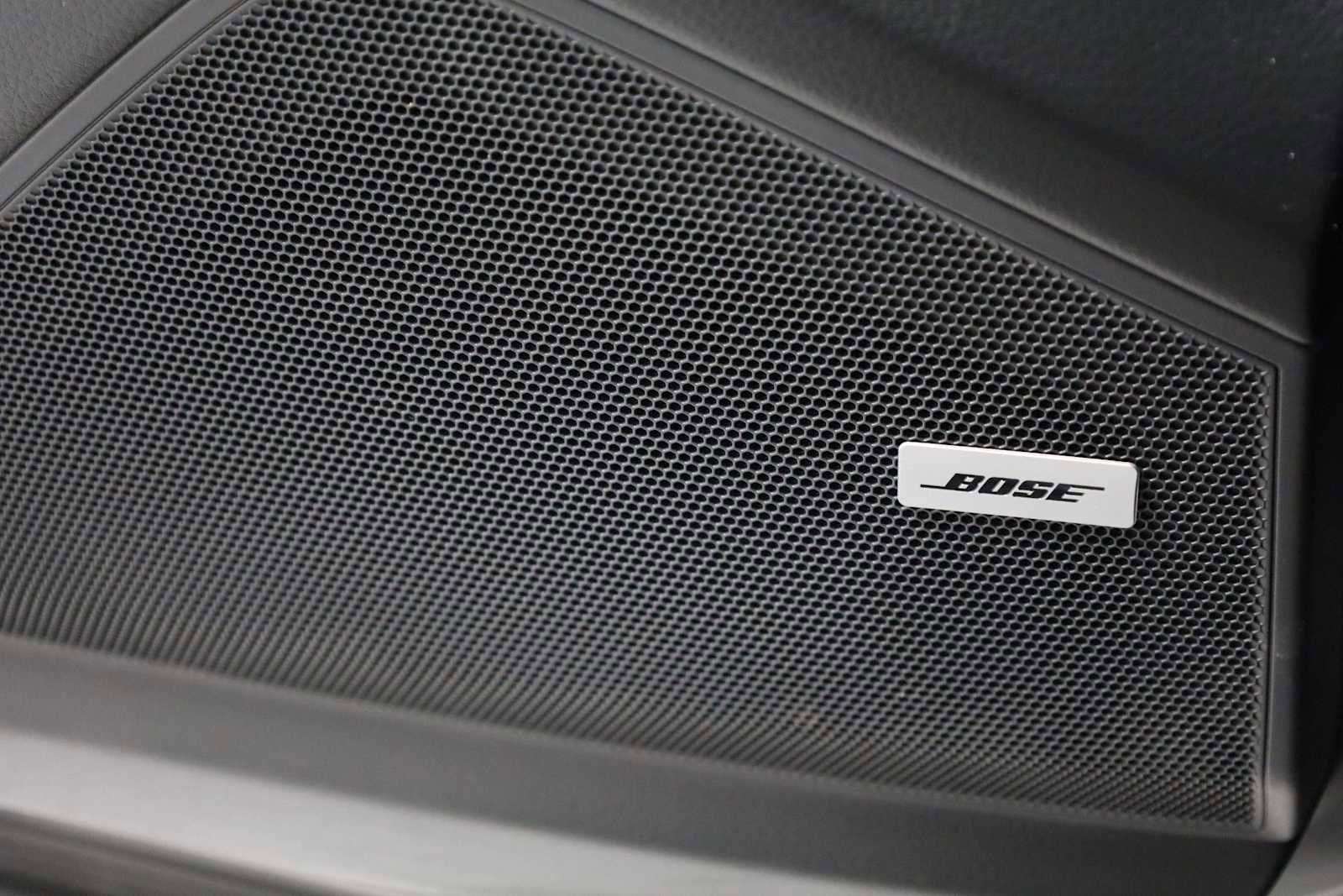 Used 2022 Porsche Cayenne image 17