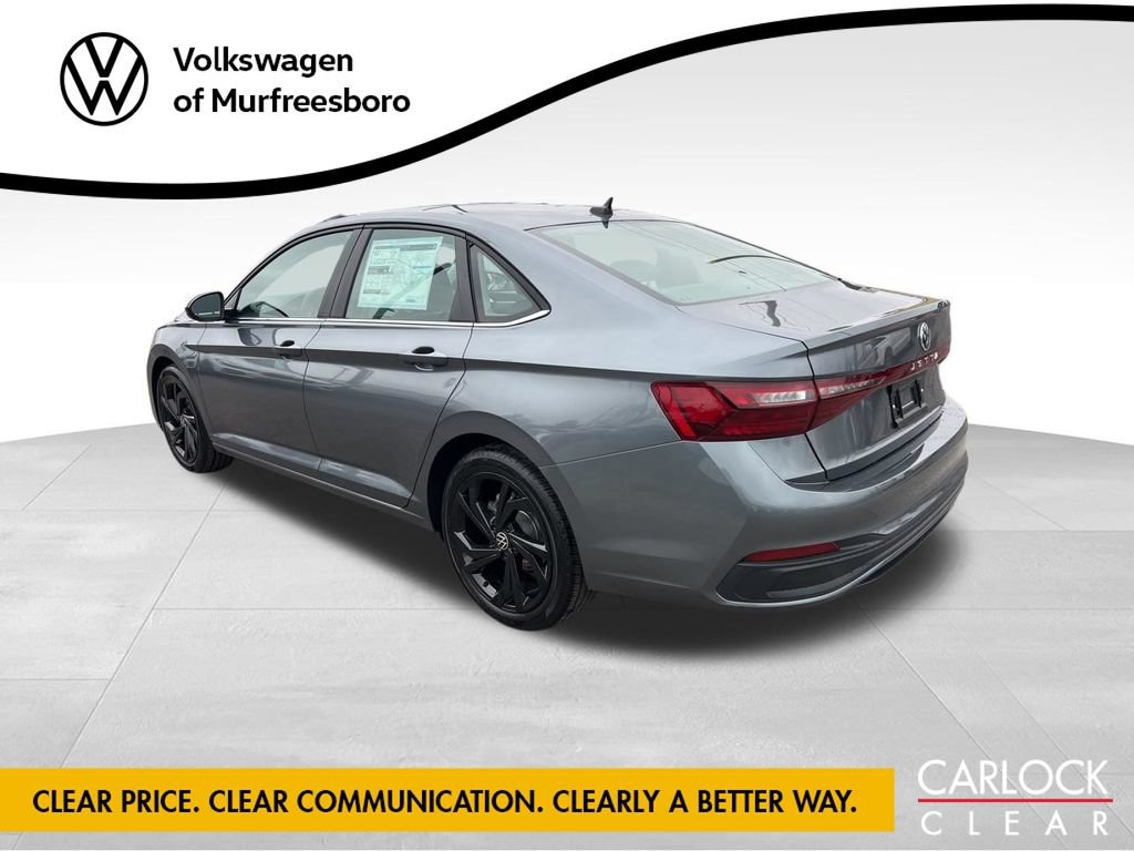 Used 2026 Volkswagen Jetta SE FWD image 5