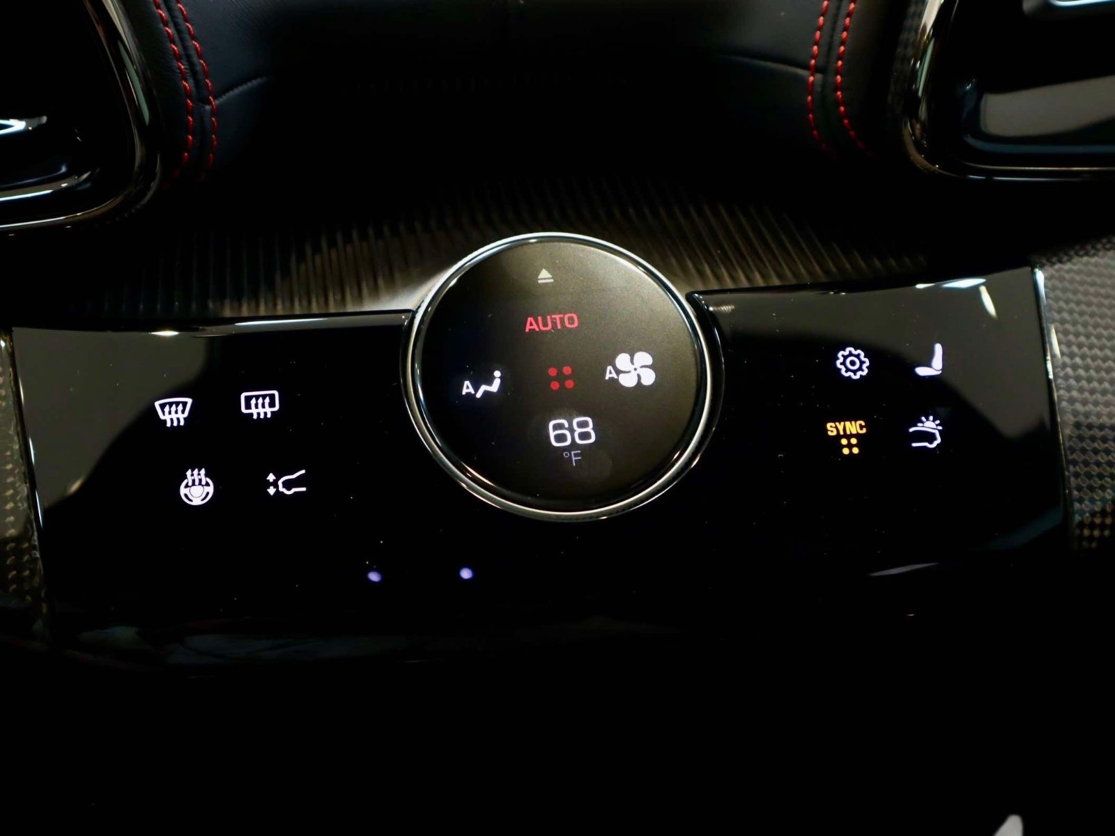 Certified 2025 Ferrari Purosangue AWD/4WD image 34