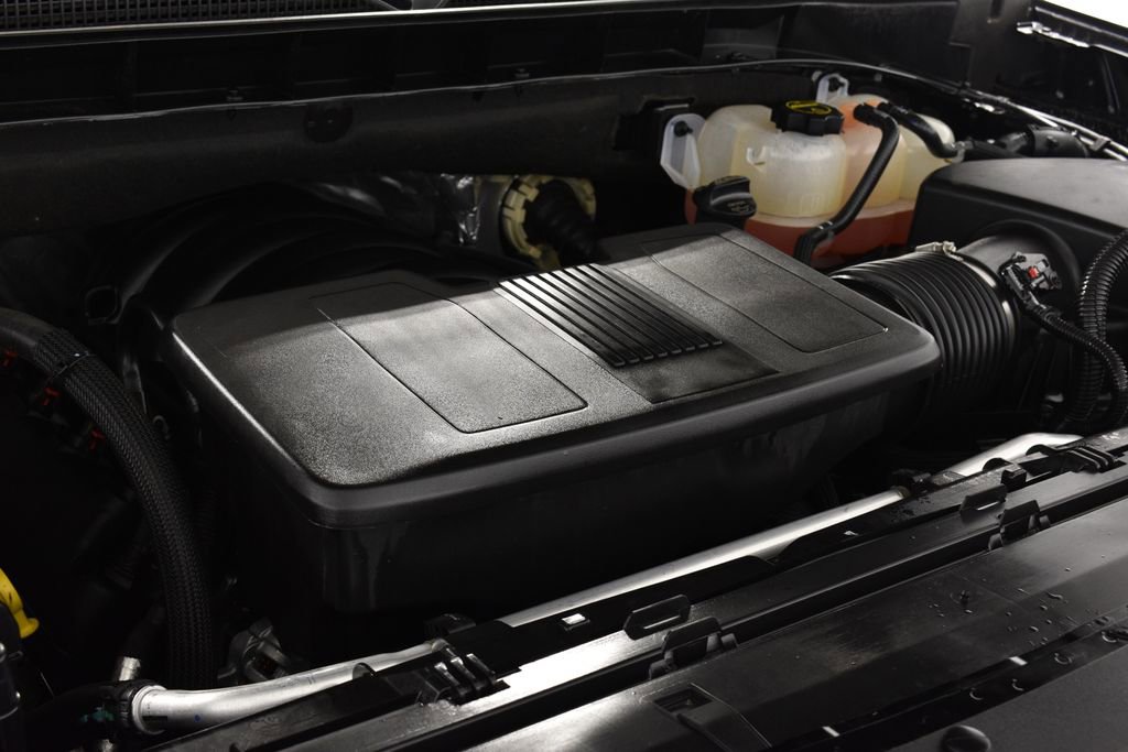 Used 2025 GMC Yukon Denali w/ Sun & Power Step Package image 33