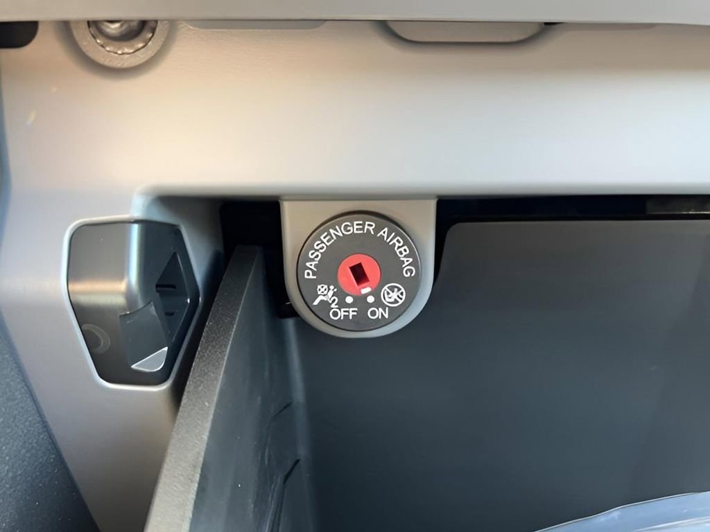 Used 2025 Ford F450 XLT image 32