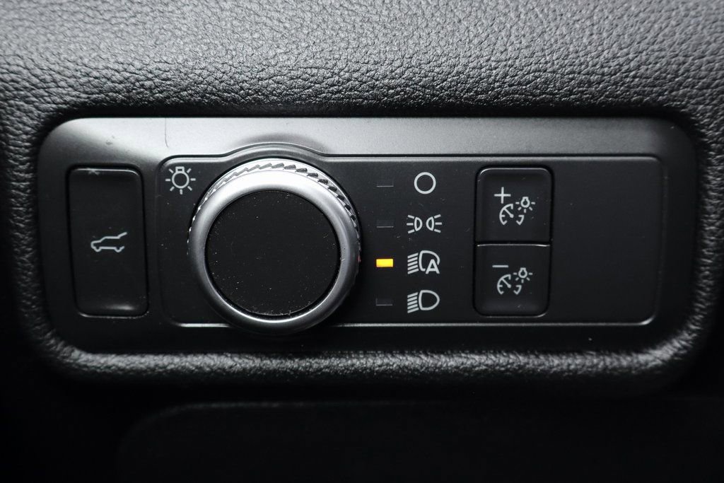 Used 2022 Ford Explorer XLT image 20