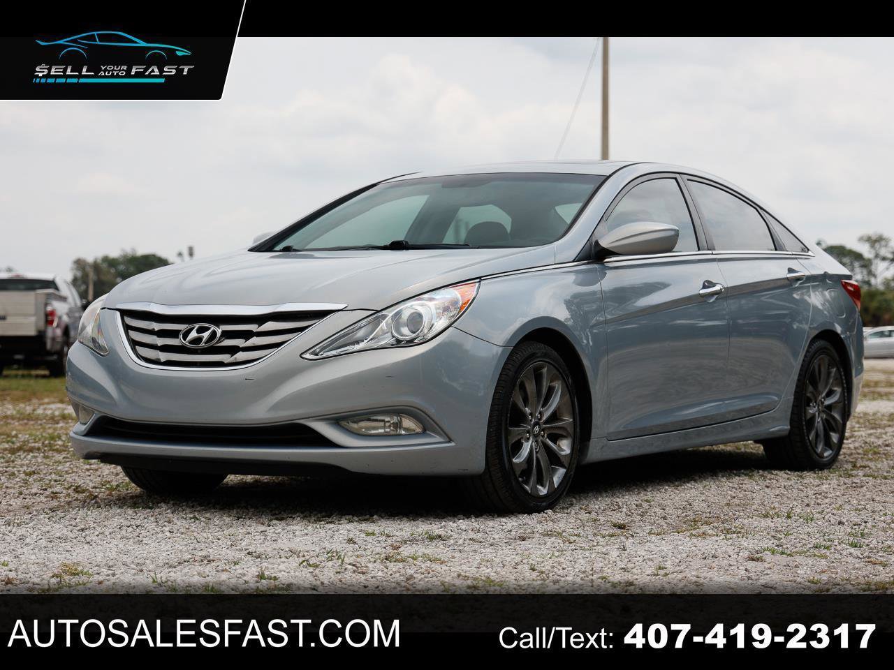 Used 2011 Hyundai Sonata SE w/ Navigation & Sunroof Pkg 4 FWD image 1