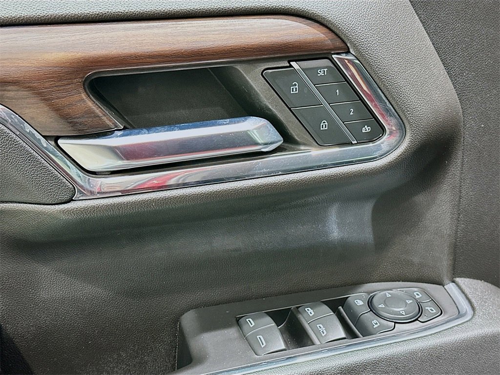 Used 2024 GMC Sierra 1500 SLT w/ SLT Premium Plus Package image 18