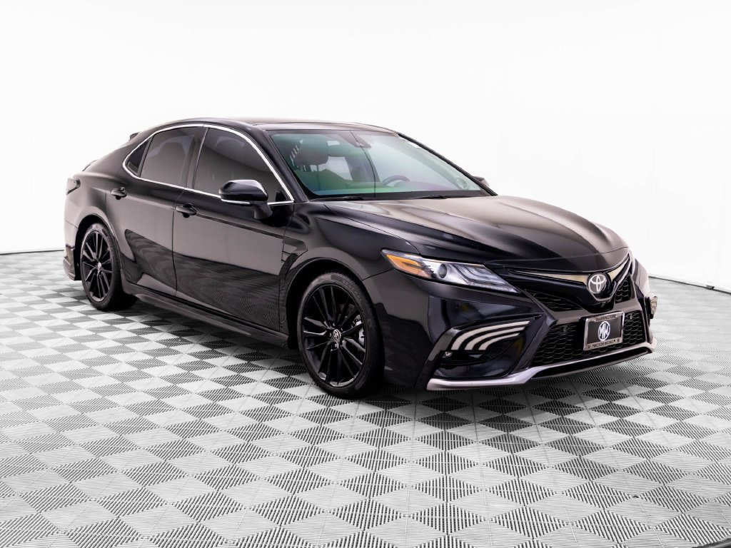 Used 2023 Toyota Camry XSE w/ Navigation Package FWD image 10