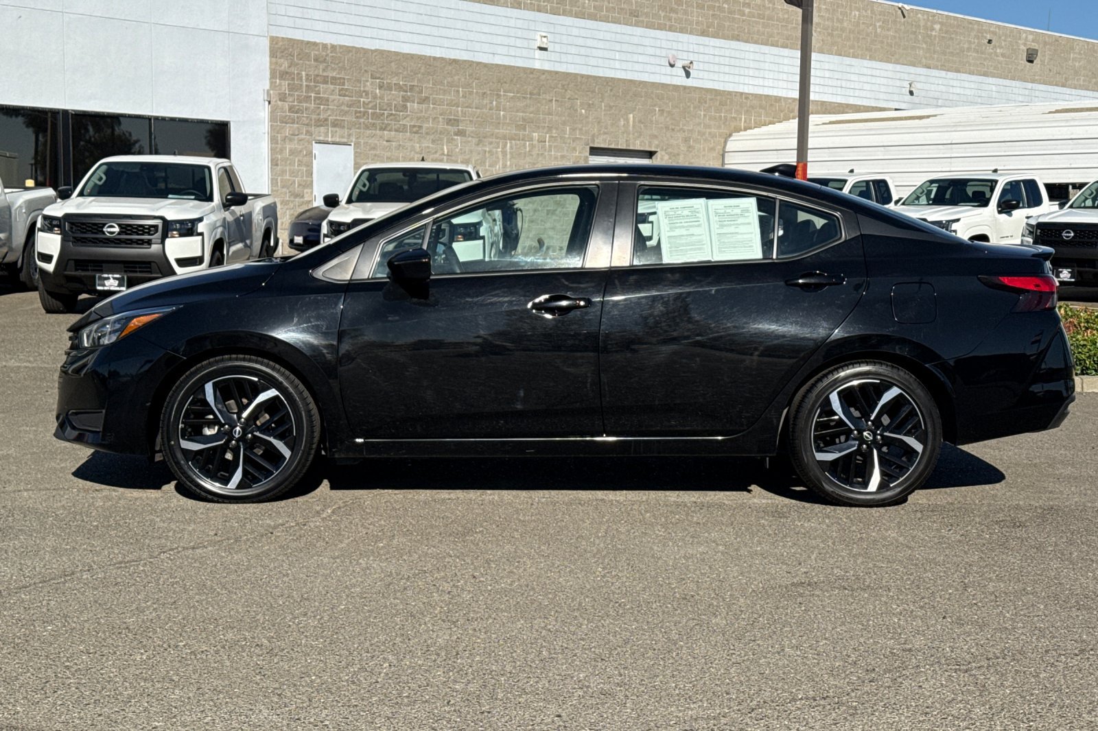 Certified 2024 Nissan Versa SR FWD image 9