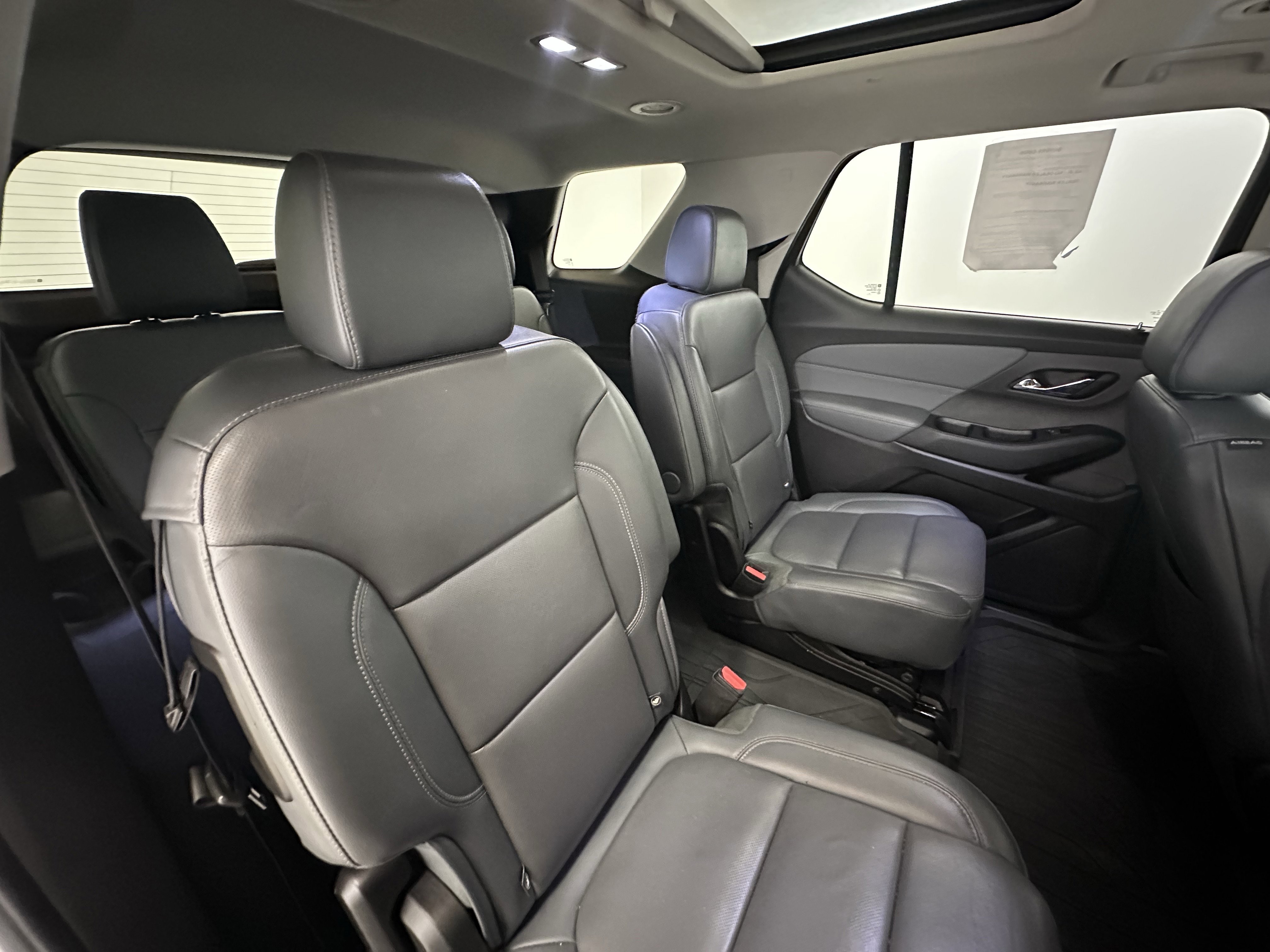 Used 2019 Chevrolet Traverse Premier w/ Driver Confidence II Package image 32