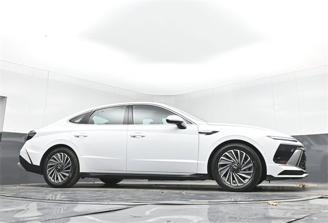 Used 2024 Hyundai Sonata Limited image 52