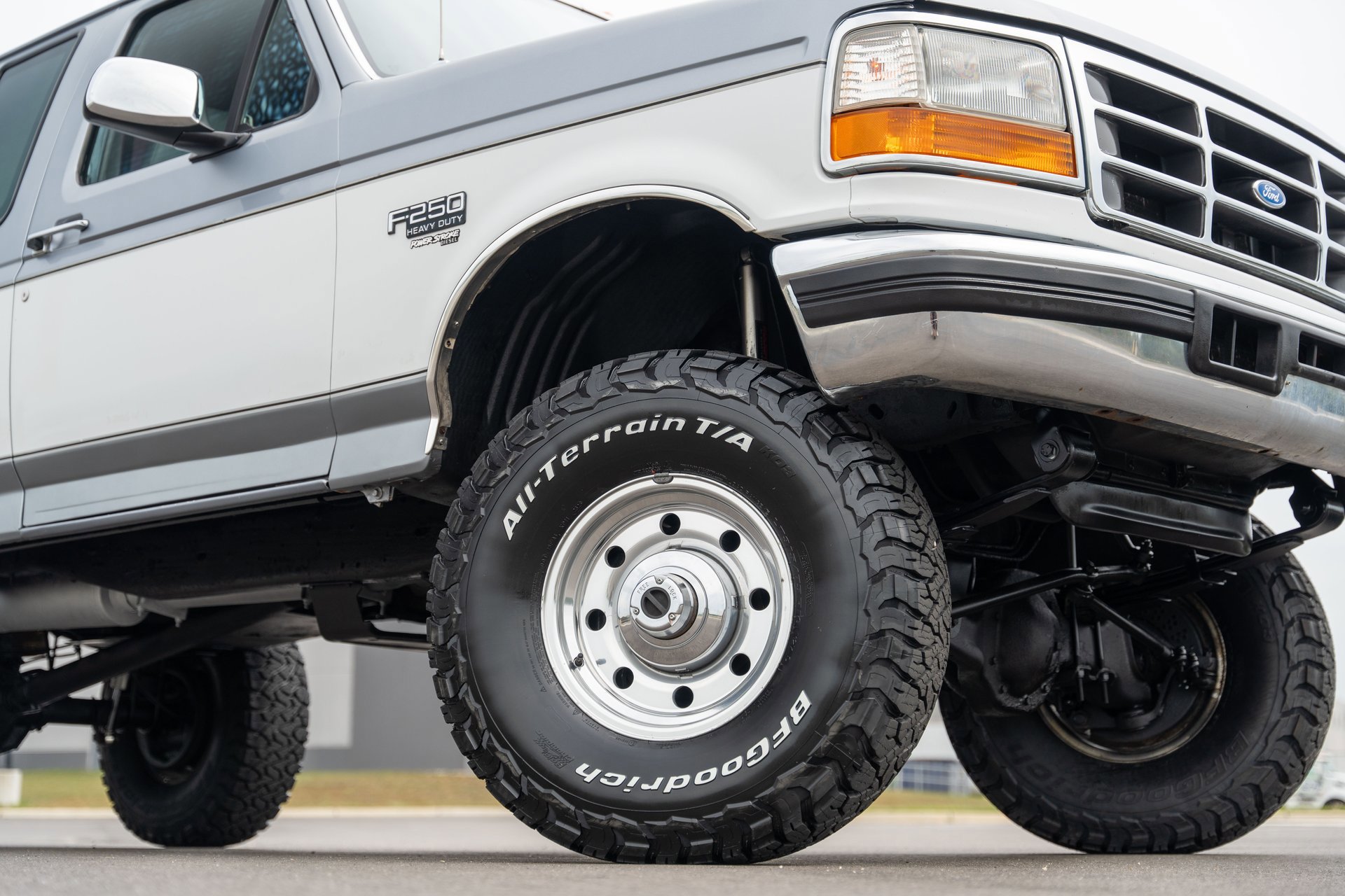 Used 1997 Ford F250 XLT image 6