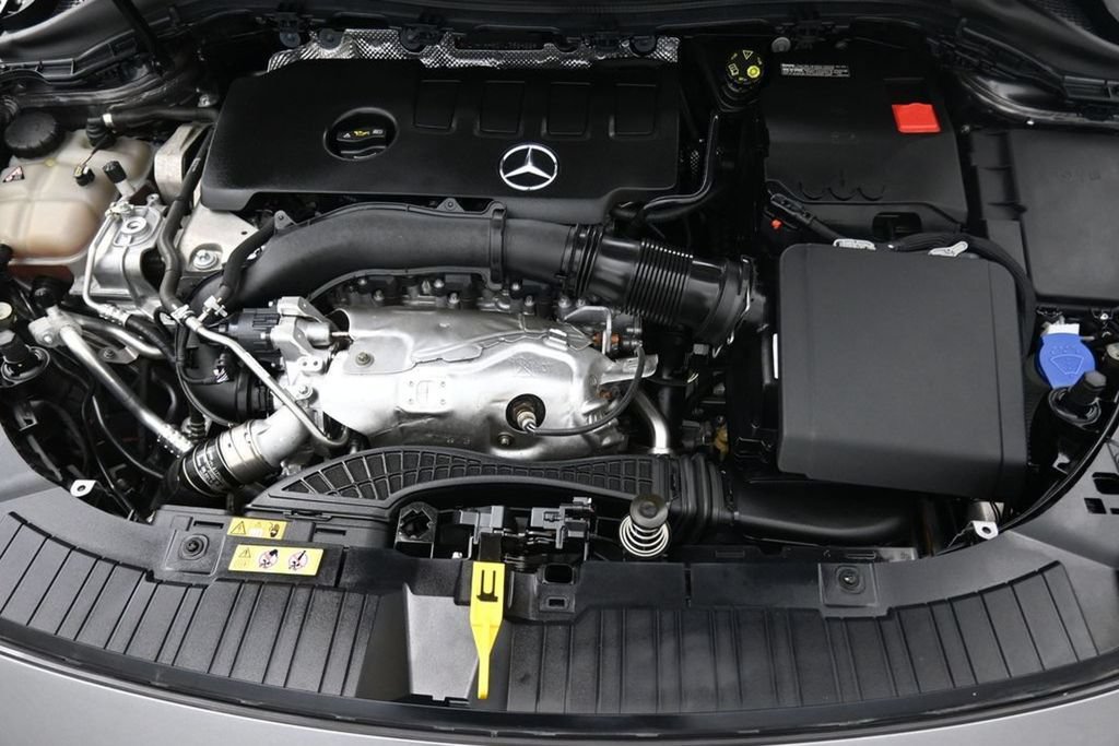 Used 2022 Mercedes-Benz GLA 250 4MATIC image 8