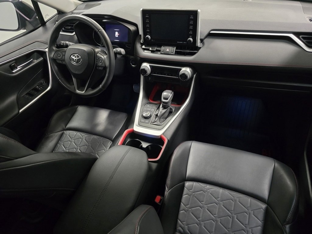 Used 2020 Toyota RAV4 TRD Off-Road image 21