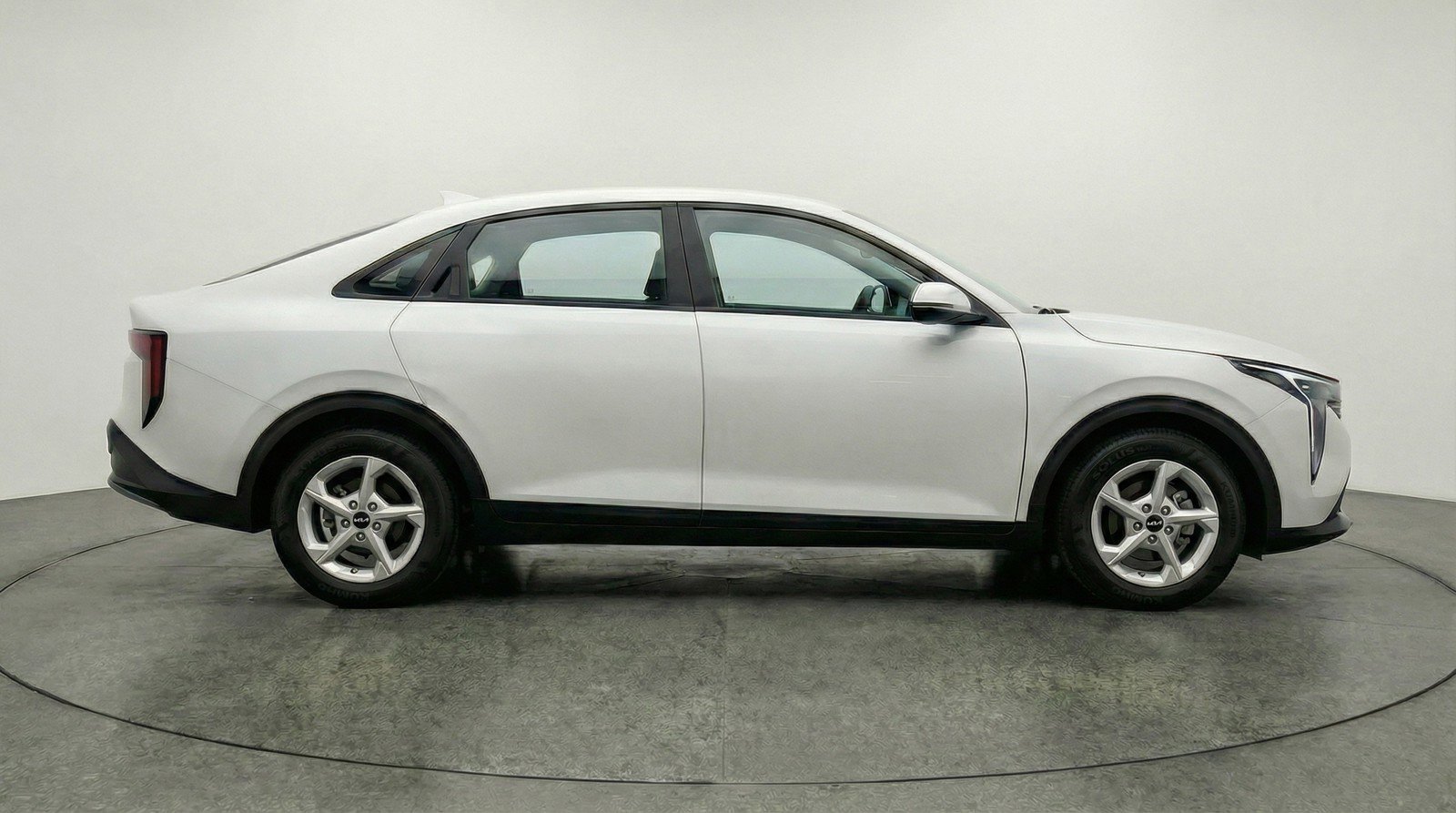Used 2025 Kia K4 FWD image 11