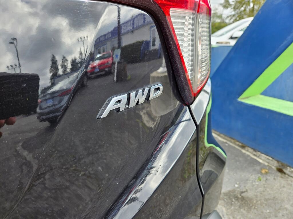 Used 2019 Honda HR-V LX image 8